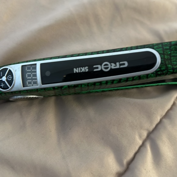 Croc hair straightener - Picture 4 of 4